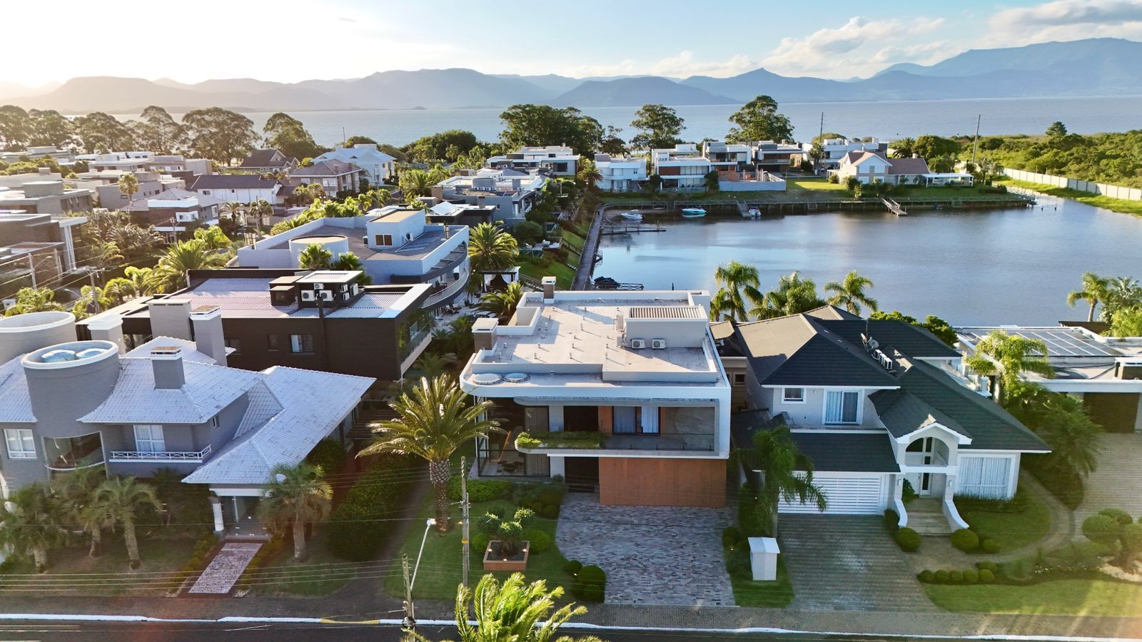 Casa De Condomínio 5 dormitórios para venda, Velas Da Marina em Capão da Canoa | Ref.: 2467444